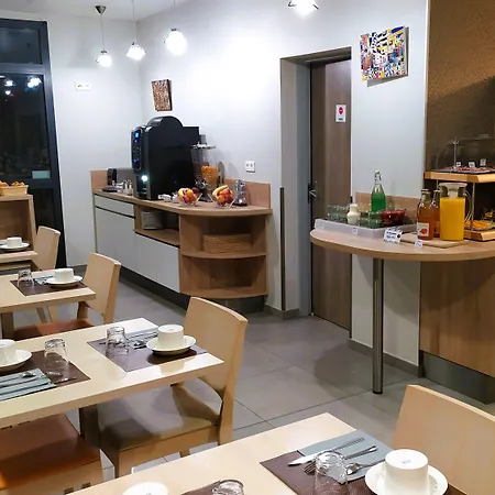 Szálloda Logis - La D'amiens