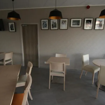 Logis - La D'amiens 3* Amiens