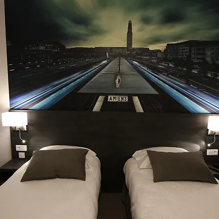 Logis - La D'amiens Hotel