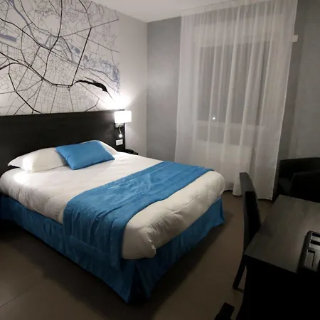 Logis - La D'amiens Hotel