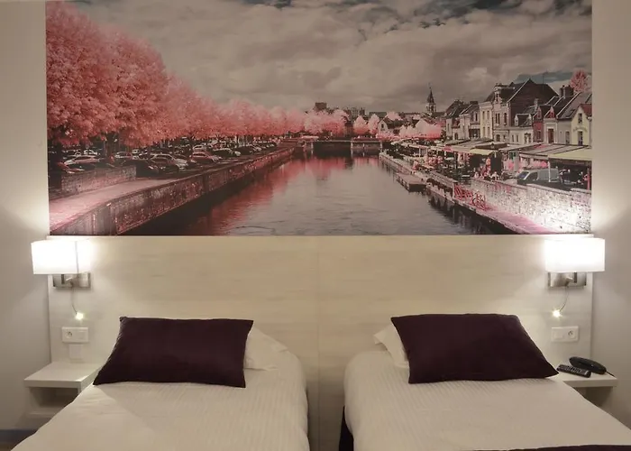 Logis - La D'amiens מלון אמיינס