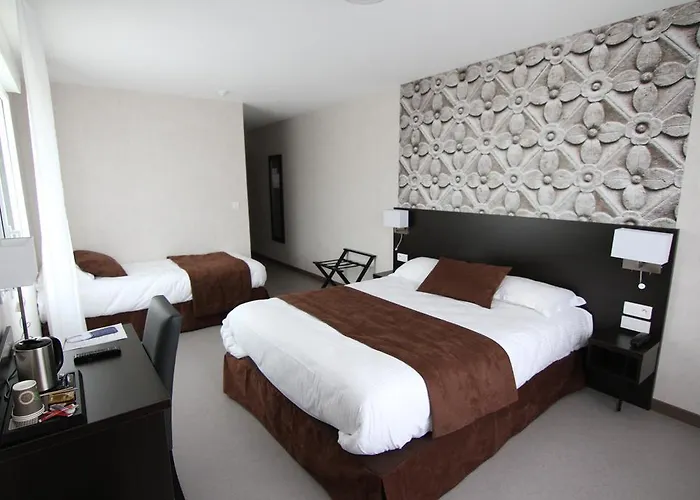 Logis - La D'amiens מלון אמיינס