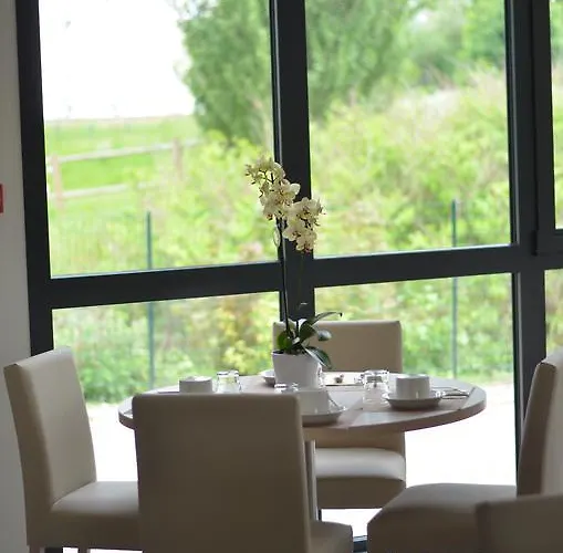 Logis - La D'amiens אמיינס